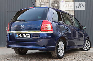 Минивэн Opel Zafira 2008 в Трускавце