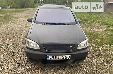 Универсал Opel Zafira 2000 в Вижнице