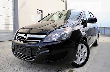 Універсал Opel Zafira 2011 в Дрогобичі