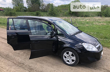 Минивэн Opel Zafira 2010 в Умани