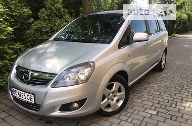 Минивэн Opel Zafira 2010 в Самборе