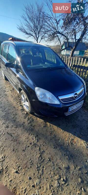 Минивэн Opel Zafira 2008 в Сколе