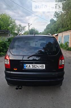 Универсал Opel Zafira 2002 в Киеве