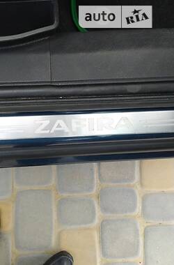 Универсал Opel Zafira 2007 в Тростянце