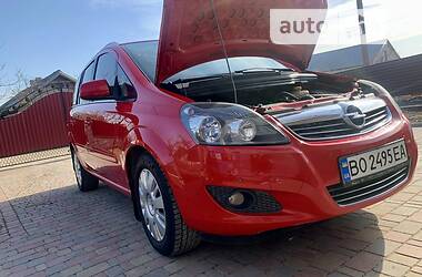 Минивэн Opel Zafira 2011 в Тернополе