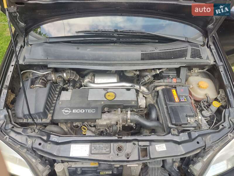 Минивэн Opel Zafira 2005 в Черновцах