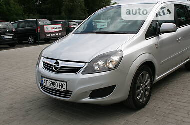 Мінівен Opel Zafira 2010 в Бердичеві