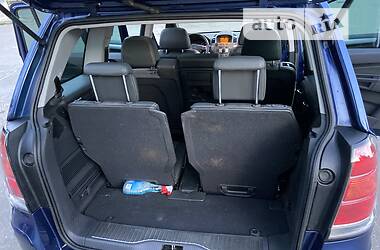 Минивэн Opel Zafira 2008 в Киеве