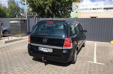 Мінівен Opel Zafira 2005 в Червонограді