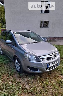 Минивэн Opel Zafira 2011 в Ивано-Франковске