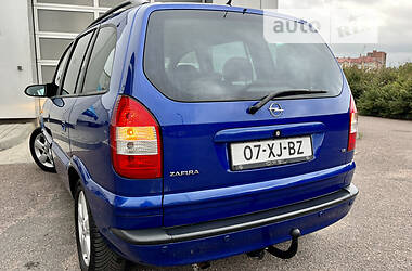 Универсал Opel Zafira 2004 в Дрогобыче