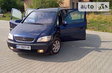Унiверсал Opel Zafira 2000 в Косові