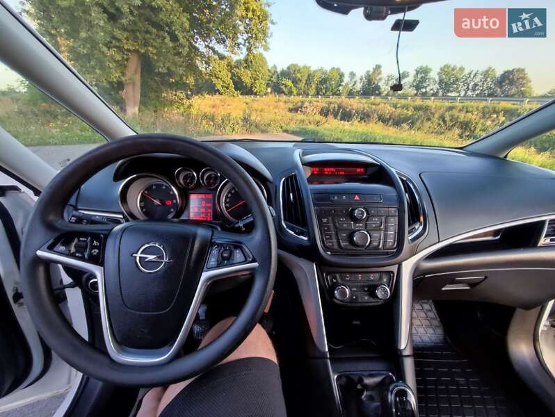 Мінівен Opel Zafira 2013 в Хмельницькому