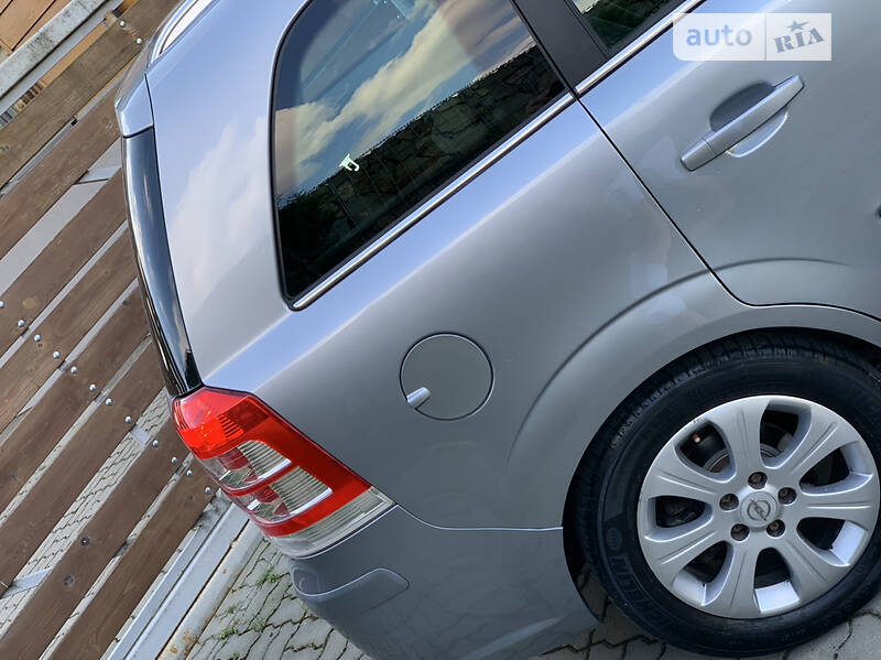 Мінівен Opel Zafira 2009 в Стрию