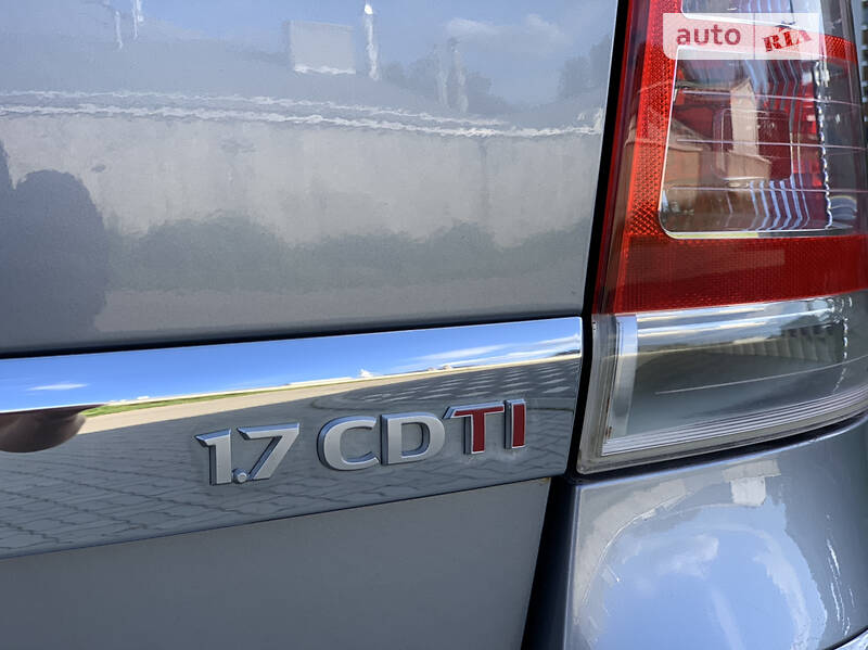 Мінівен Opel Zafira 2009 в Стрию