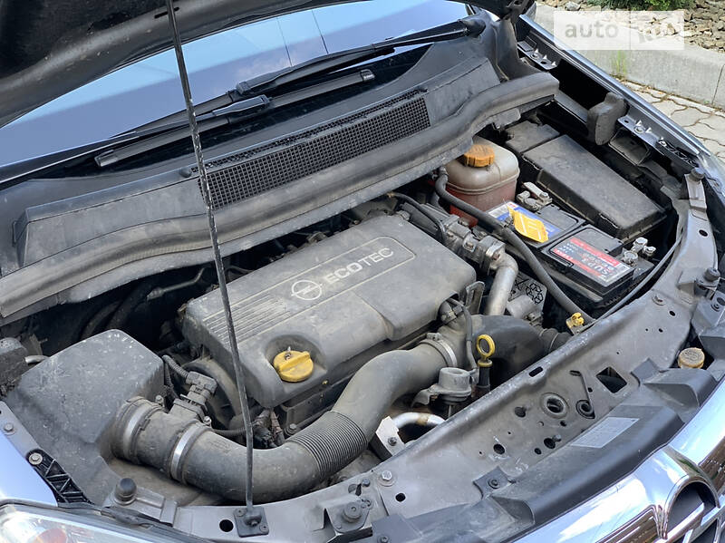 Мінівен Opel Zafira 2009 в Стрию