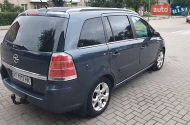 Мінівен Opel Zafira 2005 в Надвірній