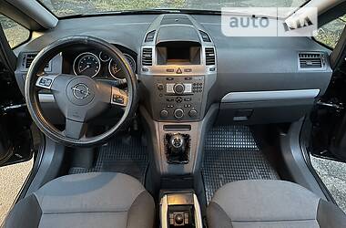 Универсал Opel Zafira 2005 в 