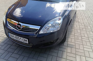 Минивэн Opel Zafira 2008 в Краматорске