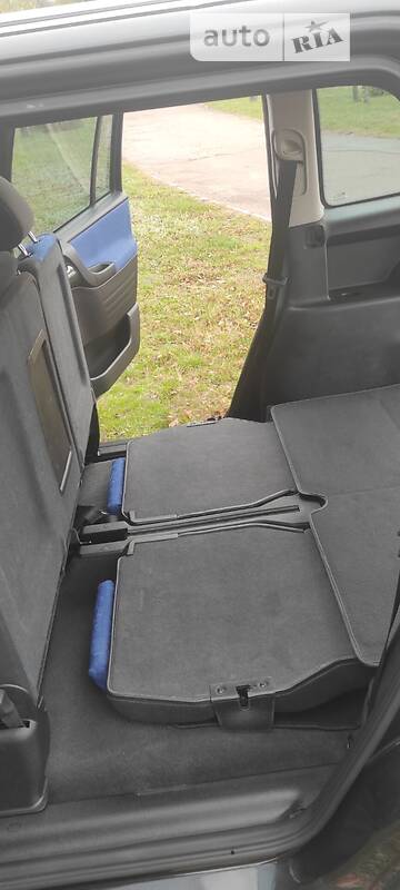 Мінівен Opel Zafira 2001 в Кам'янському