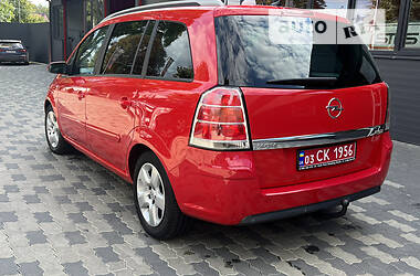 Мінівен Opel Zafira 2006 в Чернівцях