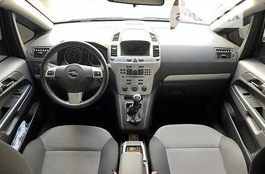 Мінівен Opel Zafira 2009 в Києві