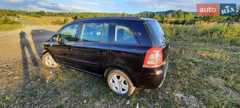 Минивэн Opel Zafira 2008 в Сколе