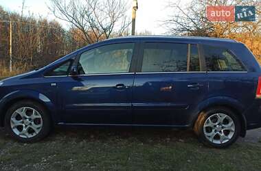 Минивэн Opel Zafira 2008 в 