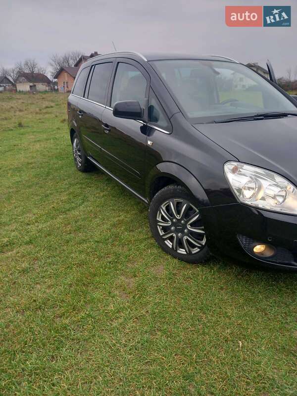 Мінівен Opel Zafira 2011 в Моршині