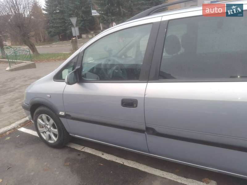 Мінівен Opel Zafira 2002 в Володимирі