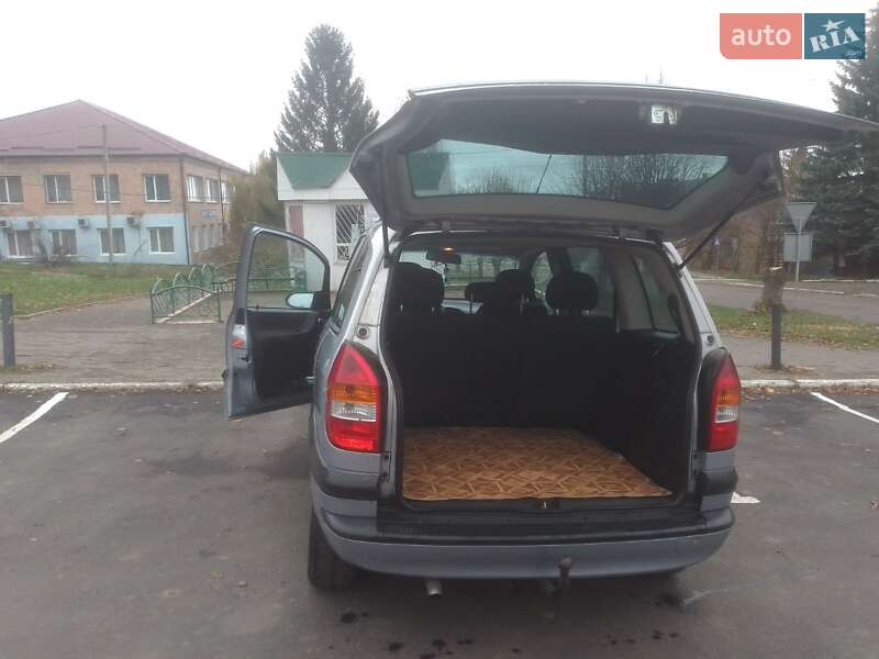 Мінівен Opel Zafira 2002 в Володимирі