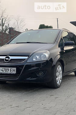 Минивэн Opel Zafira 2008 в Тернополе