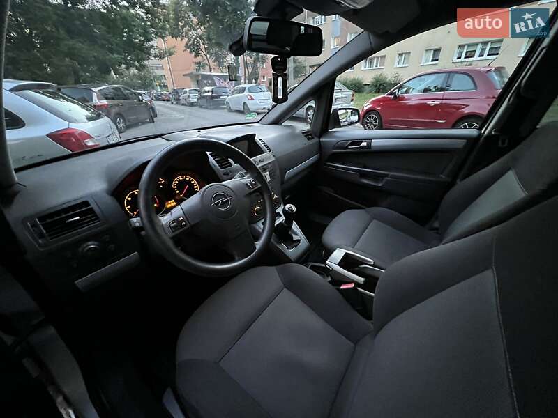 Минивэн Opel Zafira 2007 в Ровно фото 8 Минивэн Opel Zafira 2007 в Ровно