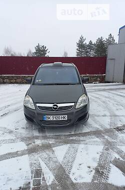 Минивэн Opel Zafira 2009 в Сарнах