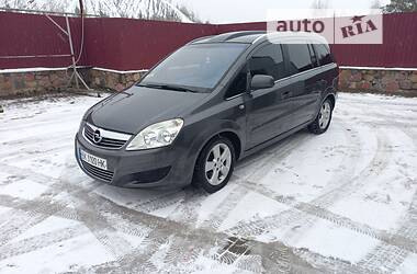 Минивэн Opel Zafira 2009 в Сарнах