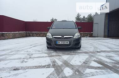 Минивэн Opel Zafira 2009 в Сарнах