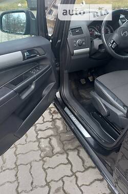 Минивэн Opel Zafira 2011 в Стрые