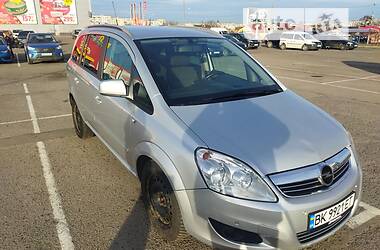 Минивэн Opel Zafira 2009 в Ровно