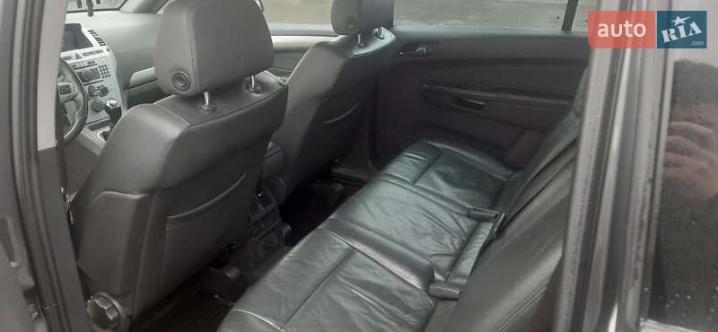 Мінівен Opel Zafira 2009 в 