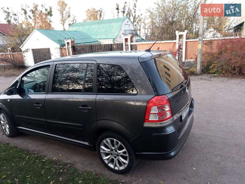 Минивэн Opel Zafira 2009 в Вышгороде
