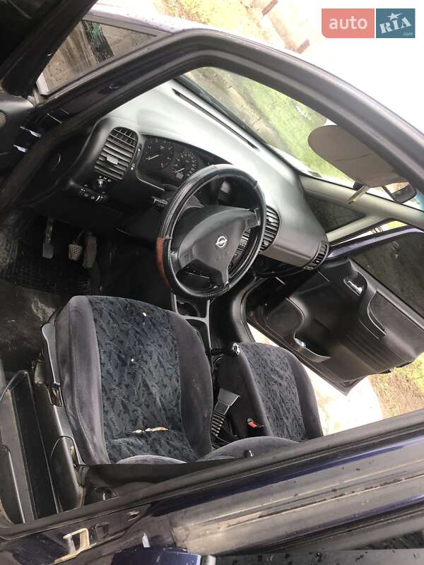 Минивэн Opel Zafira 2001 в Одессе