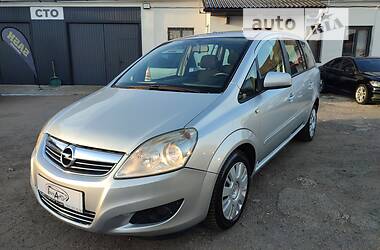 Минивэн Opel Zafira 2010 в Чернигове