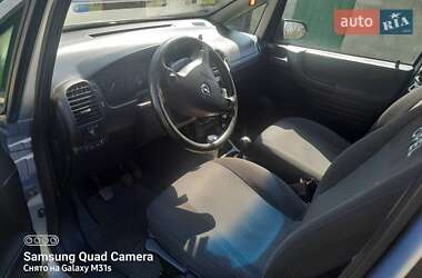 Минивэн Opel Zafira 2000 в Ратным