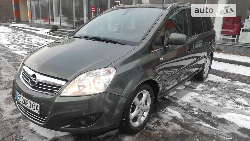 Минивэн Opel Zafira 2010 в Хмельницком