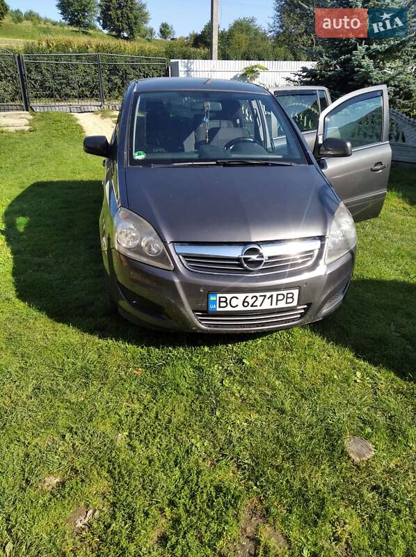 Opel Zafira 2010