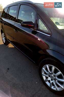 Минивэн Opel Zafira 2007 в 