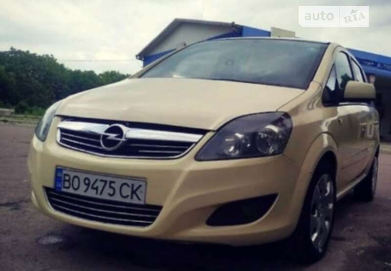 Минивэн Opel Zafira 2010 в Тернополе