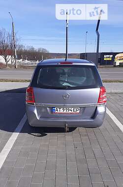 Минивэн Opel Zafira 2008 в 