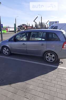 Минивэн Opel Zafira 2008 в 