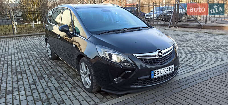 Мінівен Opel Zafira 2011 в Старокостянтинові